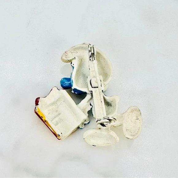 Vintage Jokey Die Cast Smurf Pin Present Box Cartoon Comic 70s Collectib… - Picture 4 of 8